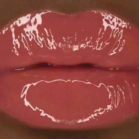 Vegan 🌱 Butter Lip Gloss ( Cruelty free ) - Picture 7 of 16